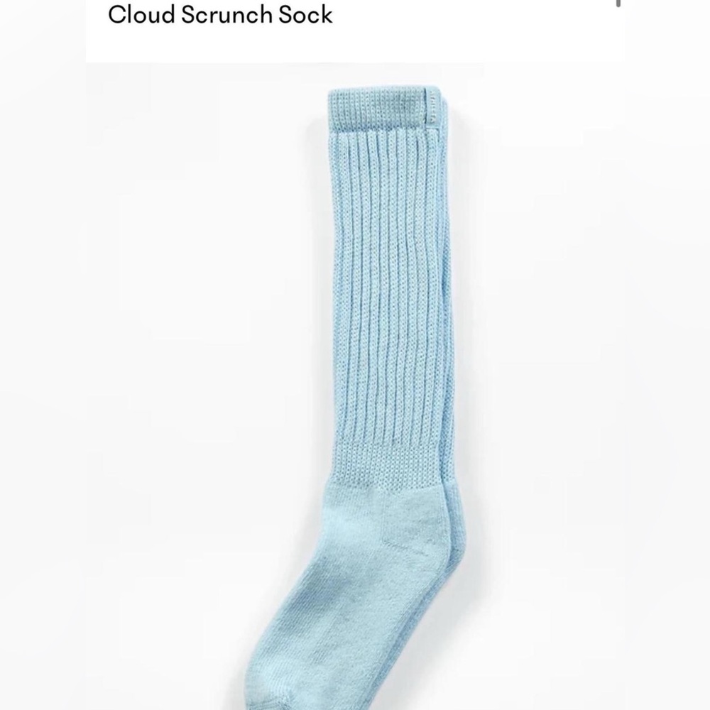 Athleta Cloud Crunch Sock ☁️🩵